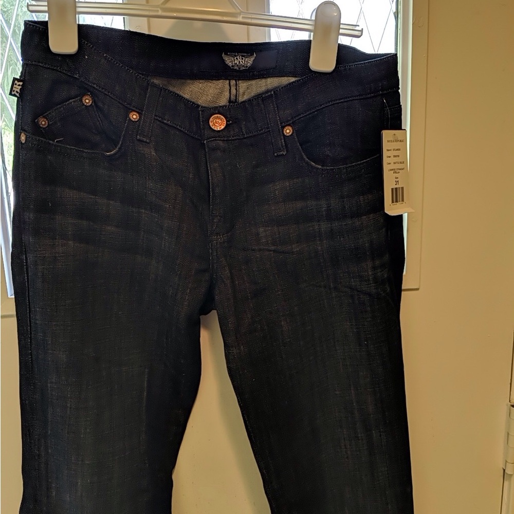 Rock & Republic Jeans NWT Straight Leg (Stella)